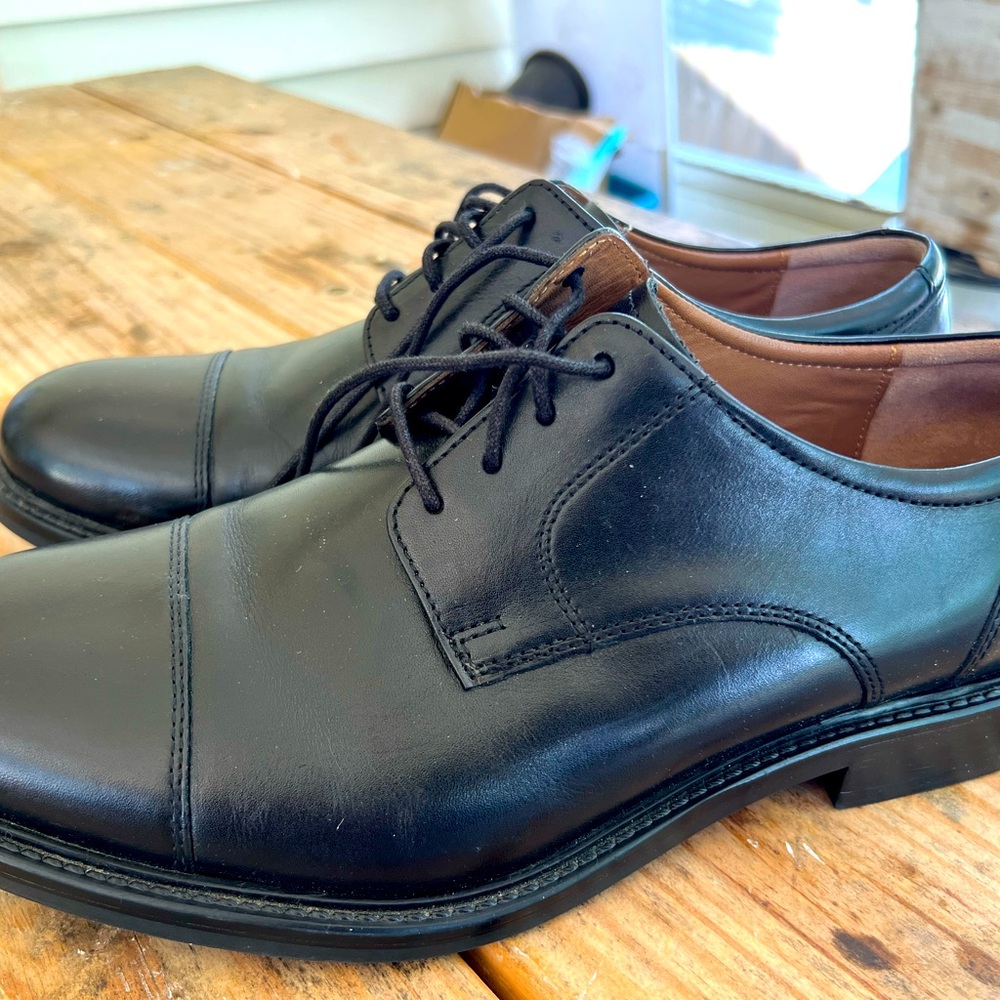 Men’s Johnston & Murphy shoes